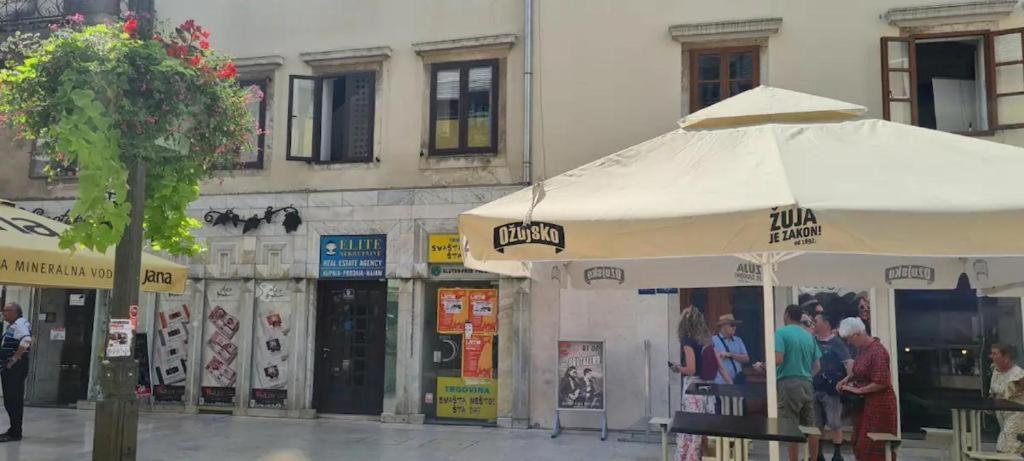 Apartman Julija 1 Rijeka Eksteriør billede