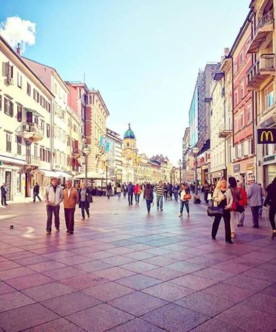 Apartman Julija 1 Rijeka Eksteriør billede